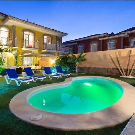 Villa Encanto, Heated And Salt Water Pool, Fast Fiber!!! *
