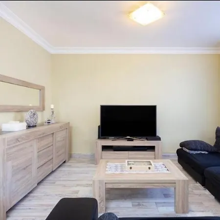 Villa Encanto, Heated And Salt Water Pool, Fast Fiber!!! Costa Adeje (Tenerife)