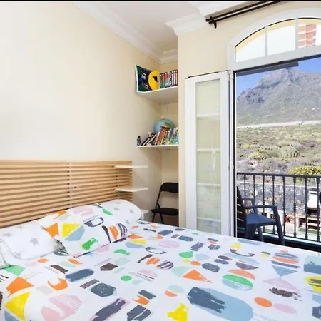 Encanto, Heated And Salt Water Pool, Fast Fiber!!! Villa Costa Adeje (Tenerife)